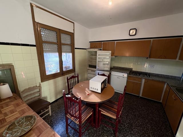 3 soveværelse Lejlighed til salg i Almansa - € 68.000 (Ref: 9619241)