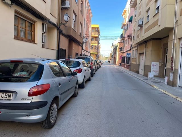 Garaje en Almansa en venta - 10.000 € (Ref: 9629992)