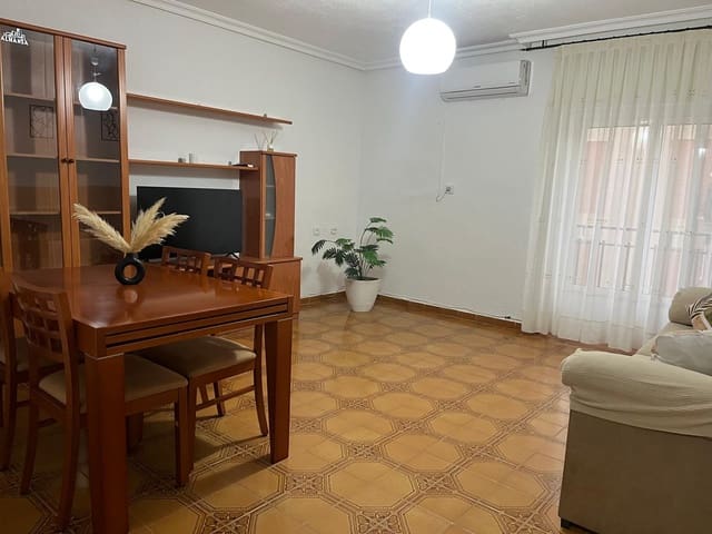 Appartement de 4 chambres à louer à Almansa - 550 € (Ref: 9648139)