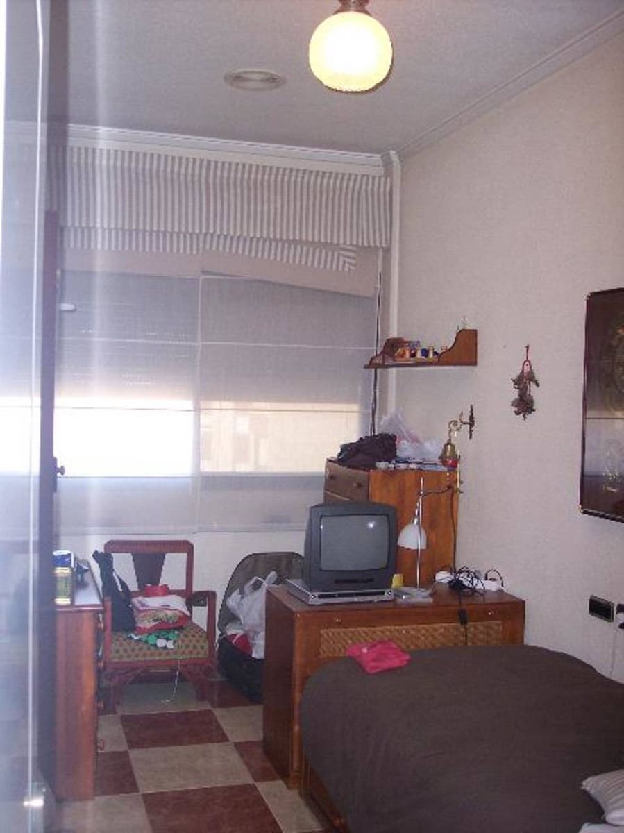 4 chambre Appartement à vendre à Almansa avec garage - 148 000 € (Ref: 9648140)