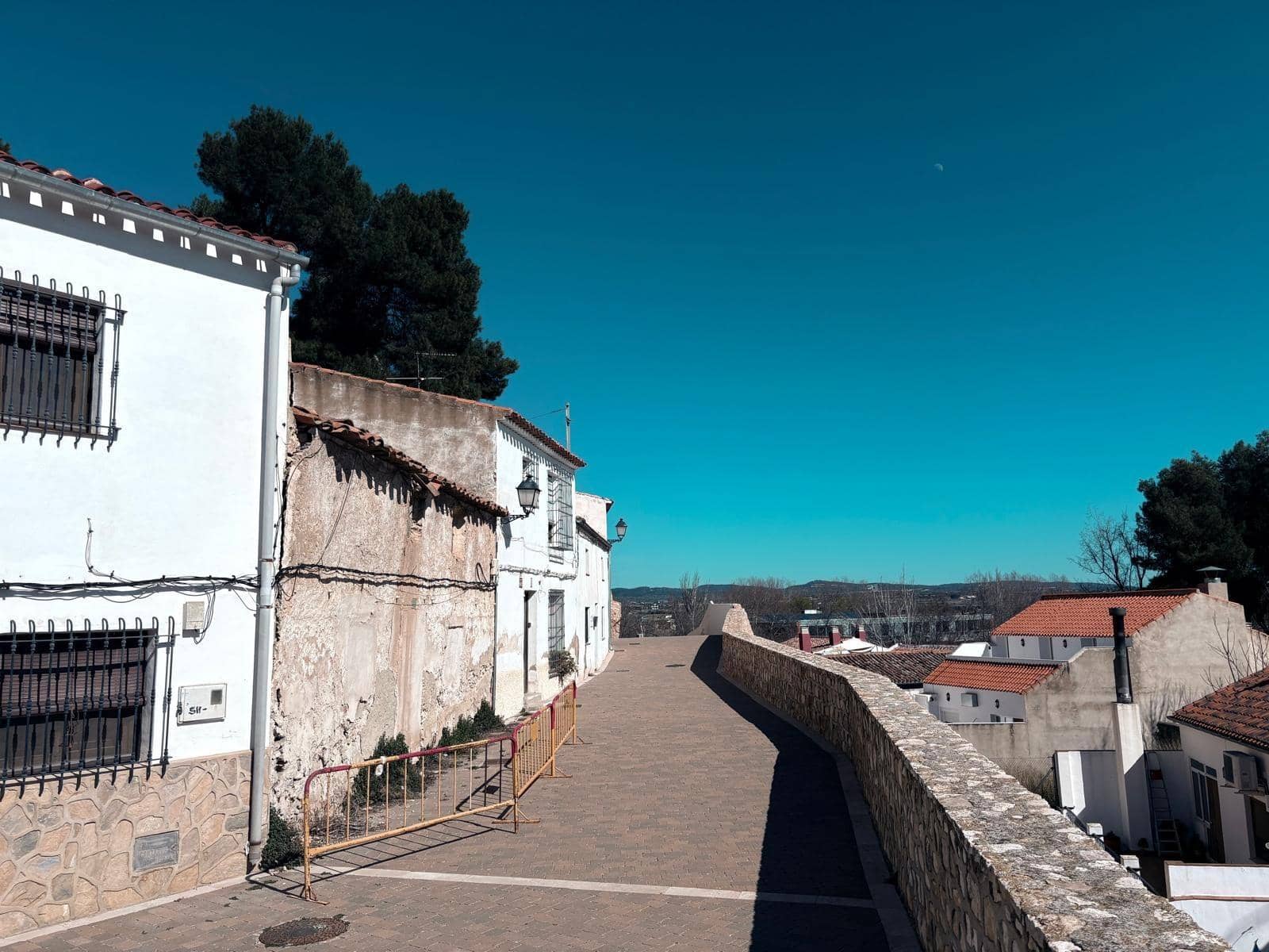 3 bedroom Townhouse for sale in Almansa - € 35,000 (Ref: 9650388)