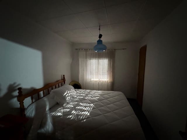 8 soveværelse Byhus til salg i Alpera - € 250.000 (Ref: 9650389)