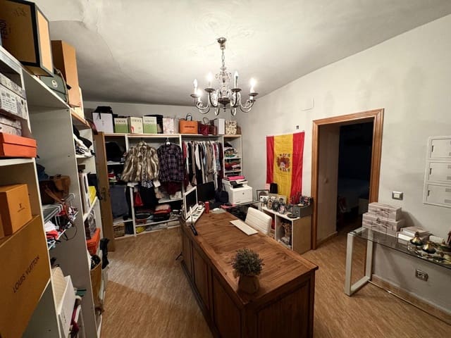 8 soveværelse Byhus til salg i Alpera - € 250.000 (Ref: 9650389)