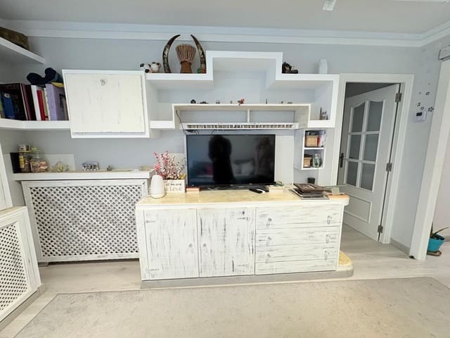 3 bedroom Flat for sale in Almansa with garage - € 160,000 (Ref: 9652021)