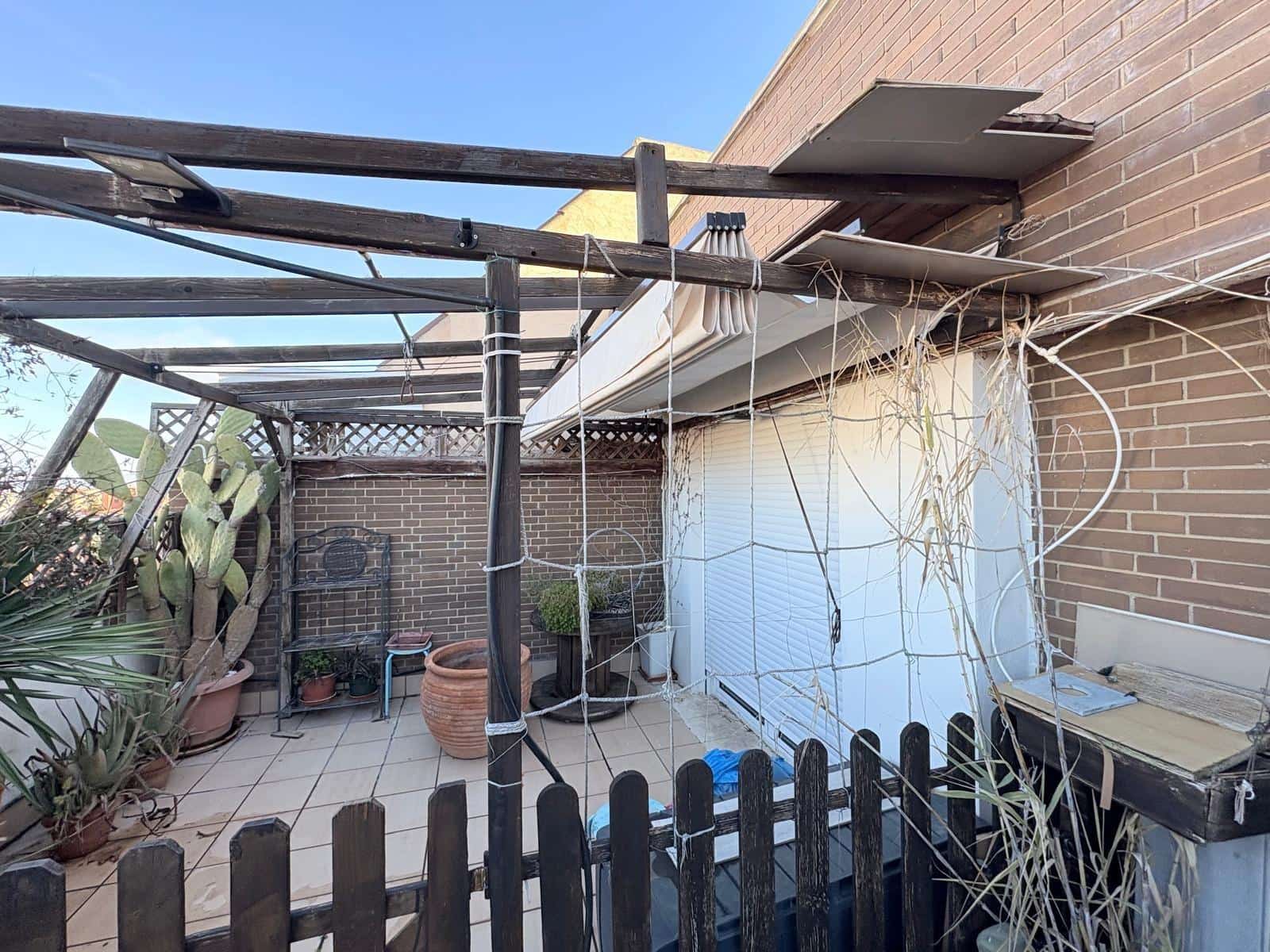 Piso de 3 habitaciones en Almansa en venta con garaje - 160.000 € (Ref: 9652021)