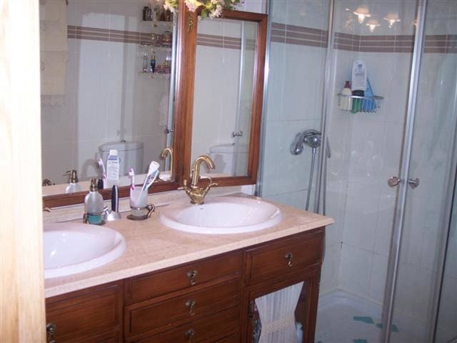 Piso de 3 habitaciones en Almansa en venta con garaje - 150.000 € (Ref: 9652022)