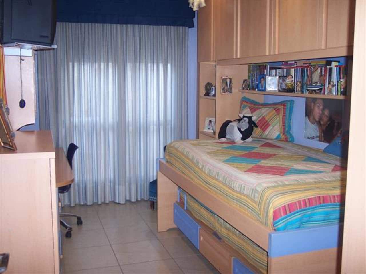 Piso de 3 habitaciones en Almansa en venta con garaje - 150.000 € (Ref: 9652022)