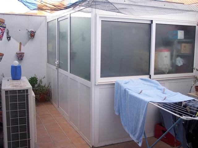 Piso de 3 habitaciones en Almansa en venta con garaje - 150.000 € (Ref: 9652022)