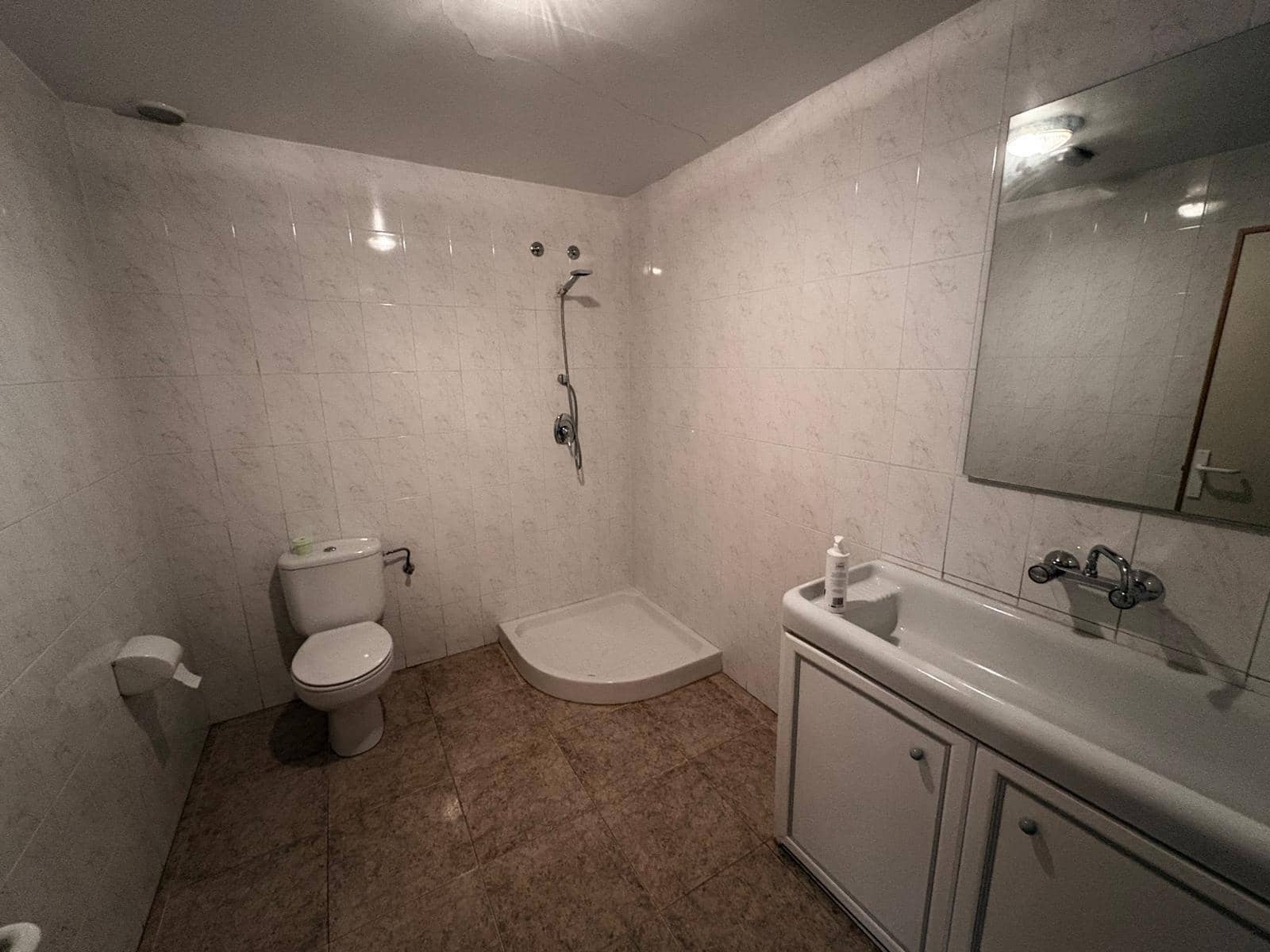 1 bedroom Commercial for rent in Almansa - € 800 (Ref: 9656116)