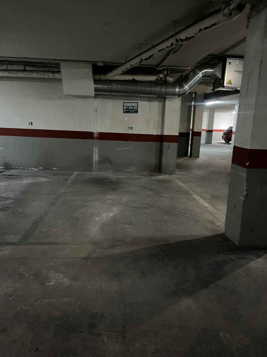 Garaje en Almansa en venta - 6.900 € (Ref: 9674239)