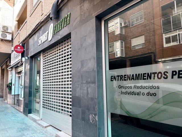 Commercieel te huur in Almansa - € 600 (Ref: 9674240)