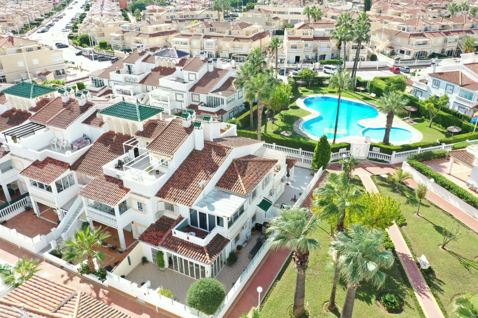 2 chambre Appartement à vendre à Orihuela Costa avec piscine - 269 000 € (Ref: 10174658)