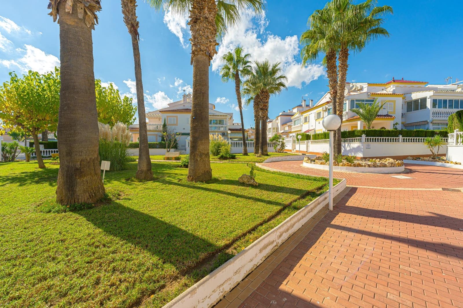 2 chambre Appartement à vendre à Orihuela Costa avec piscine - 269 000 € (Ref: 10174658)