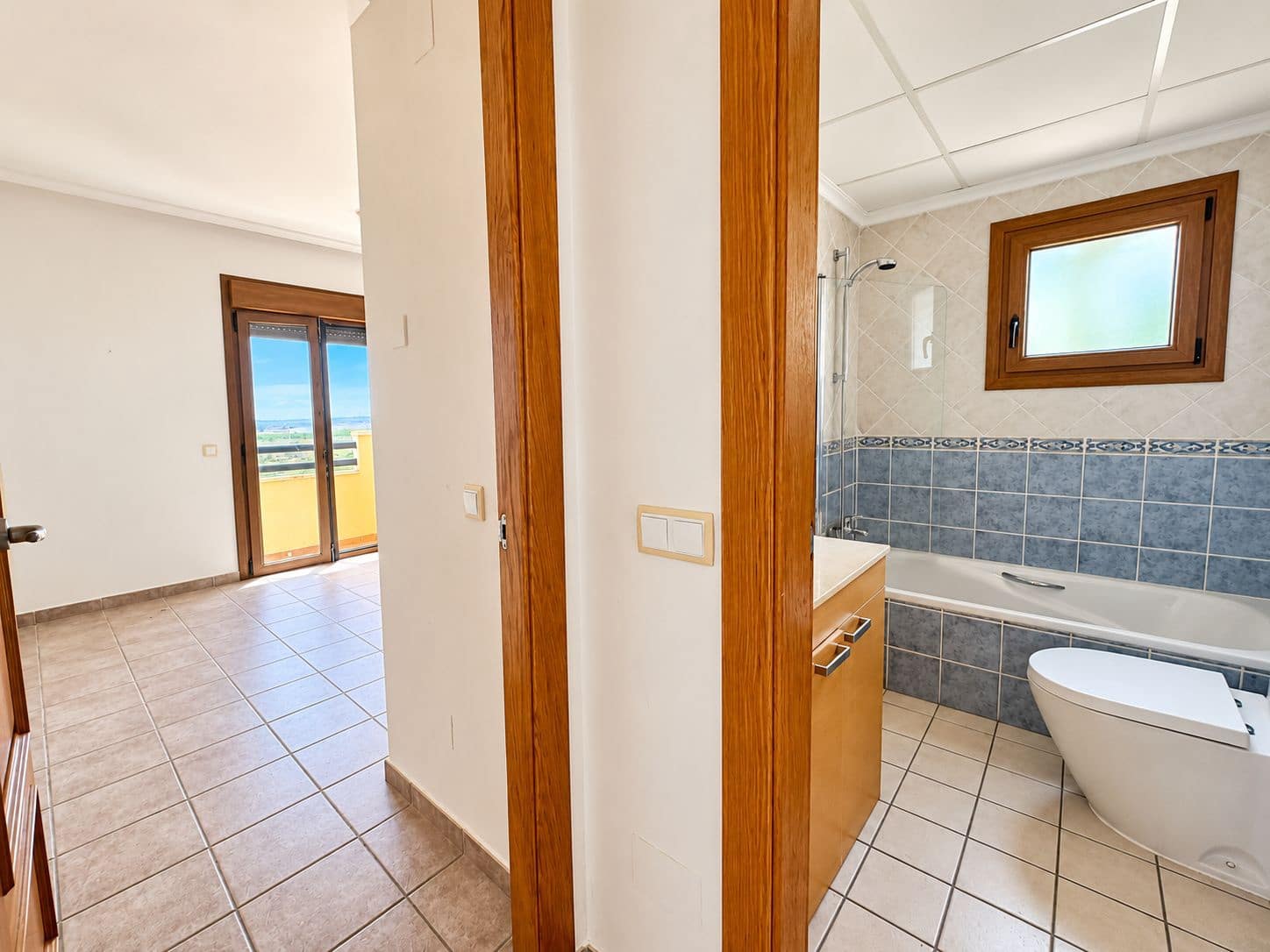 4 sypialnia Willa na sprzedaż w Banos y Mendigo z basenem garażem - 430 000 € (Ref: 10177236)
