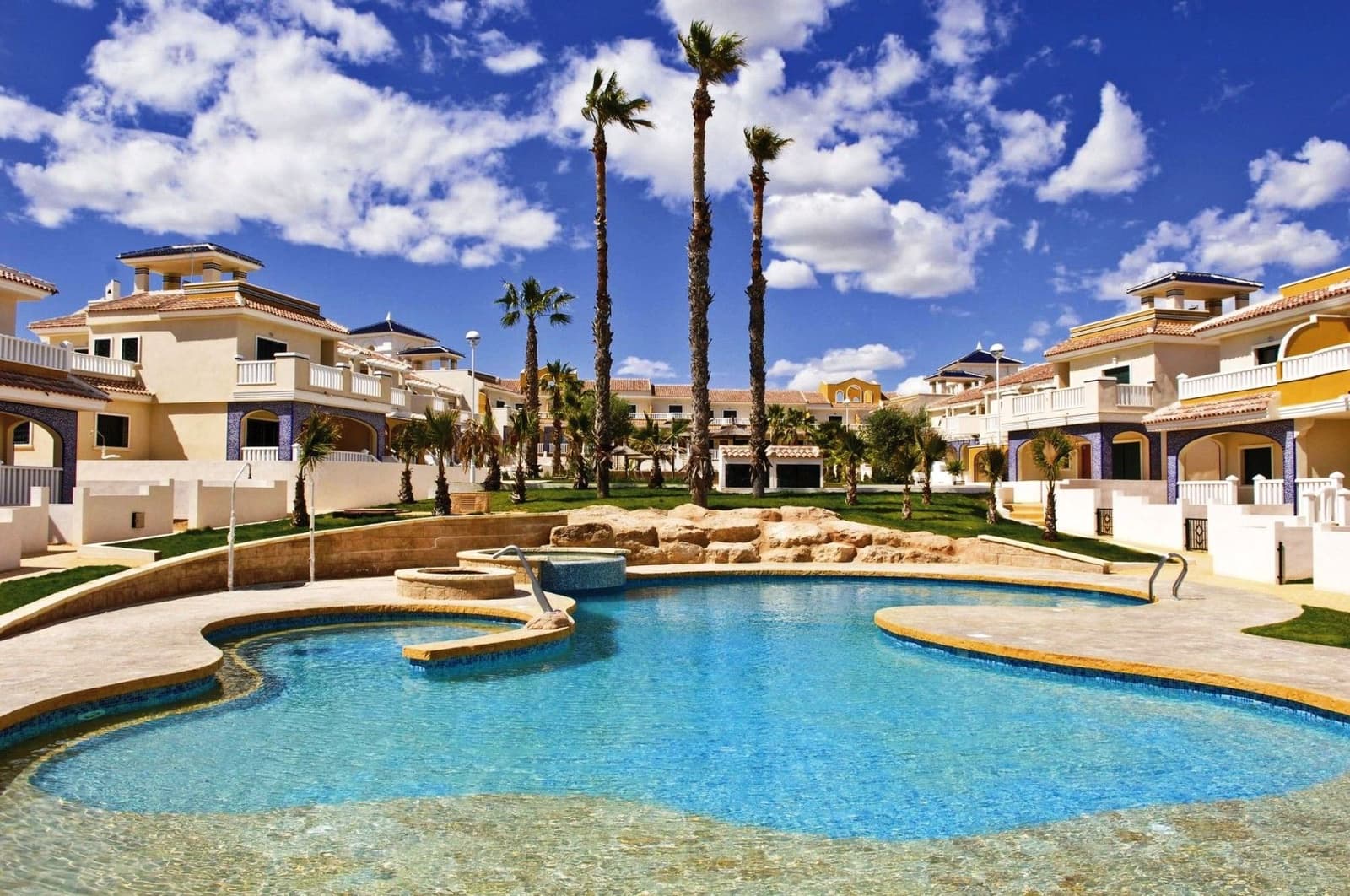 2 makuuhuone Huoneisto myytävänä paikassa Dona Pepa mukana uima-altaan - 220 000 € (Ref: 9219983)