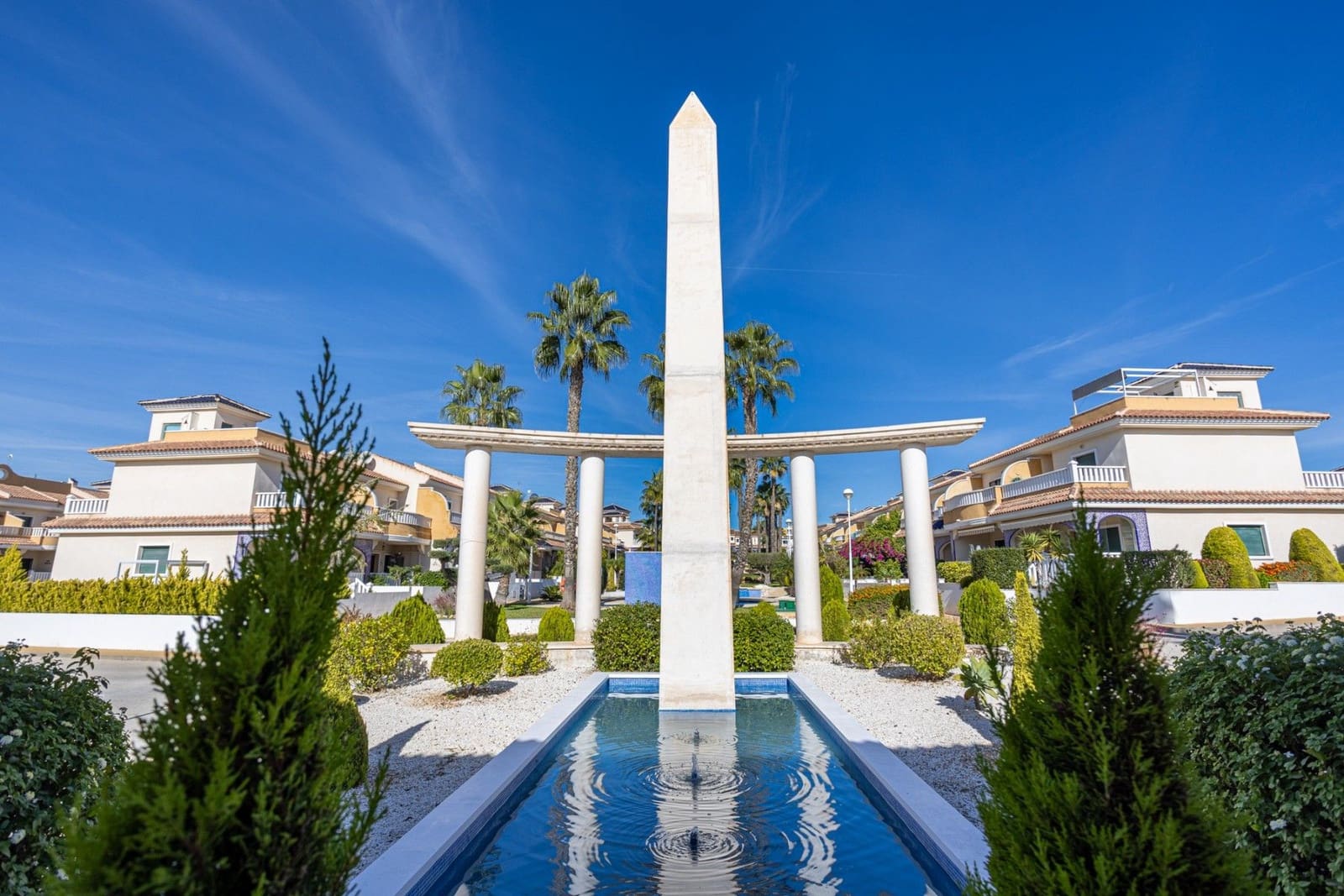 2 bedroom Apartment for sale in Rojales with pool - € 195,000 (Ref: 9415971)