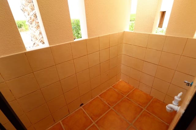 3 soverom Kjedet enebolig til salgs i Algorfa med svømmebasseng - € 225 000 (Ref: 9415974)