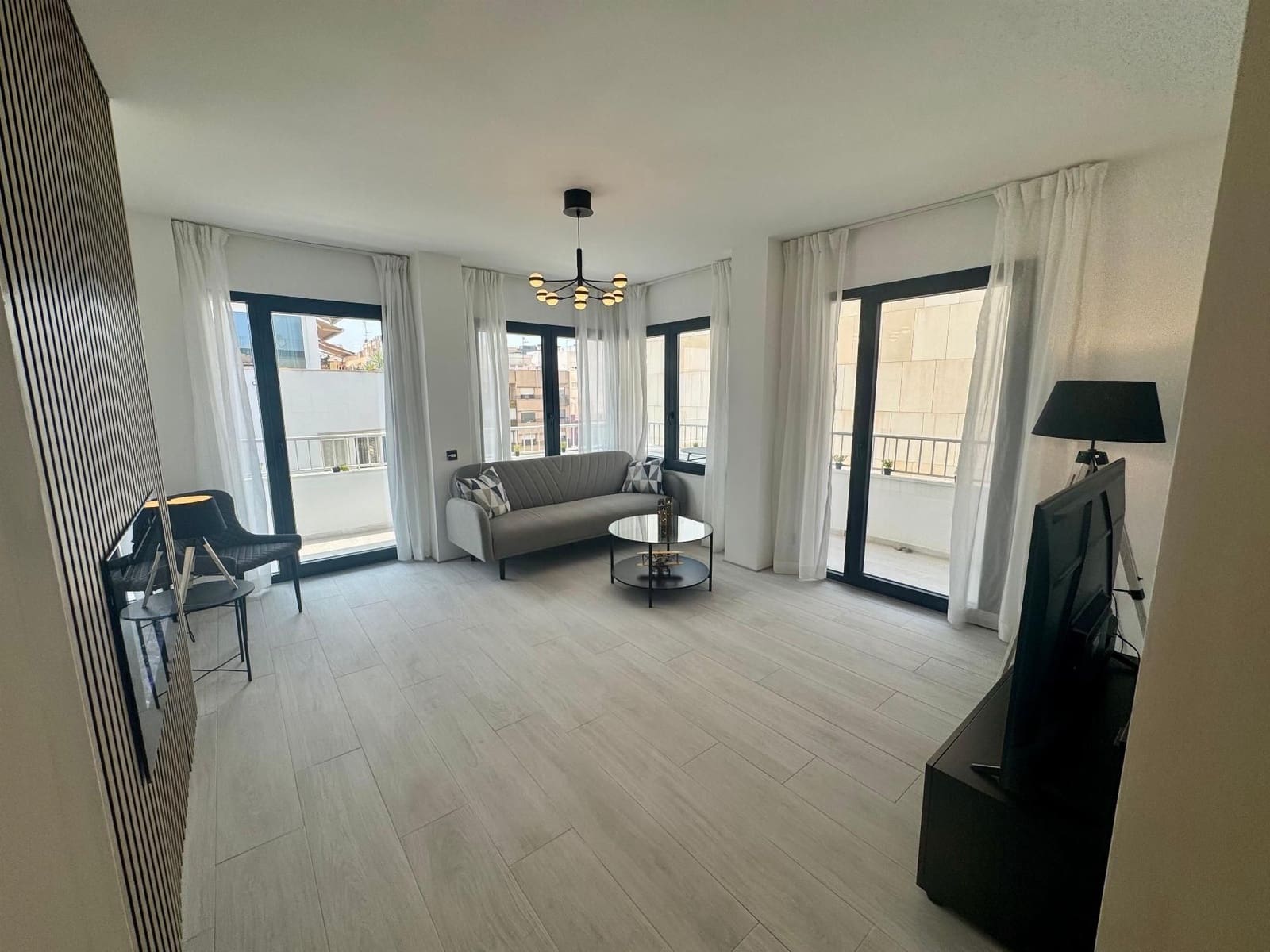 3 bedroom Apartment for sale in Torrevieja - € 357,000 (Ref: 9478750)