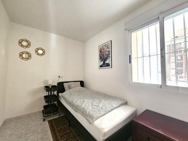 3 bedroom Semi-detached Villa for holiday rental in Doña Pepa, Rojales - € 1,000 (Ref: 9494669)