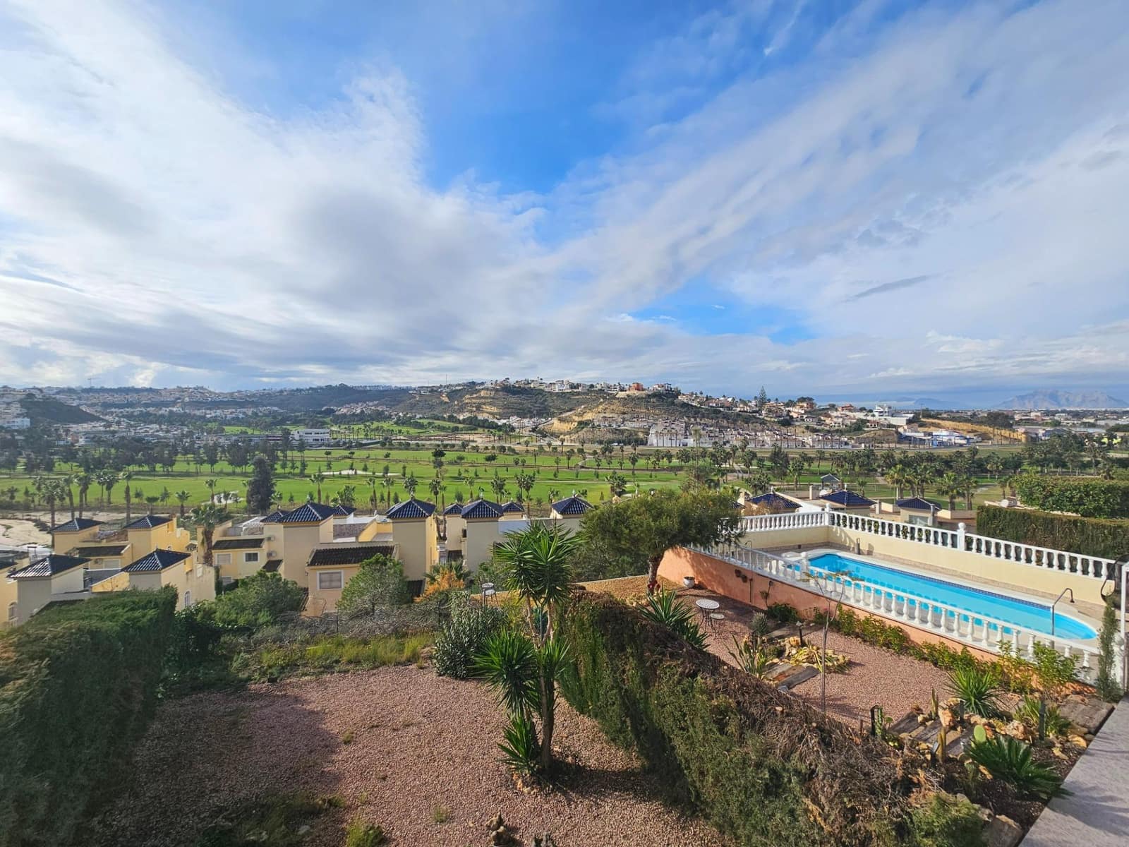 3 bedroom Semi-detached Villa for holiday rental in Dona Pepa - € 1,000 (Ref: 9494669)