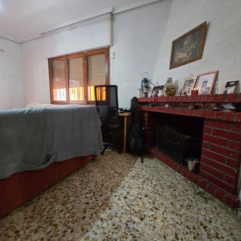 2 soveværelse Finca/Landehus til salg i Torrellano, Elche / Elx med swimmingpool garage - € 285.000 (Ref: 9449488)