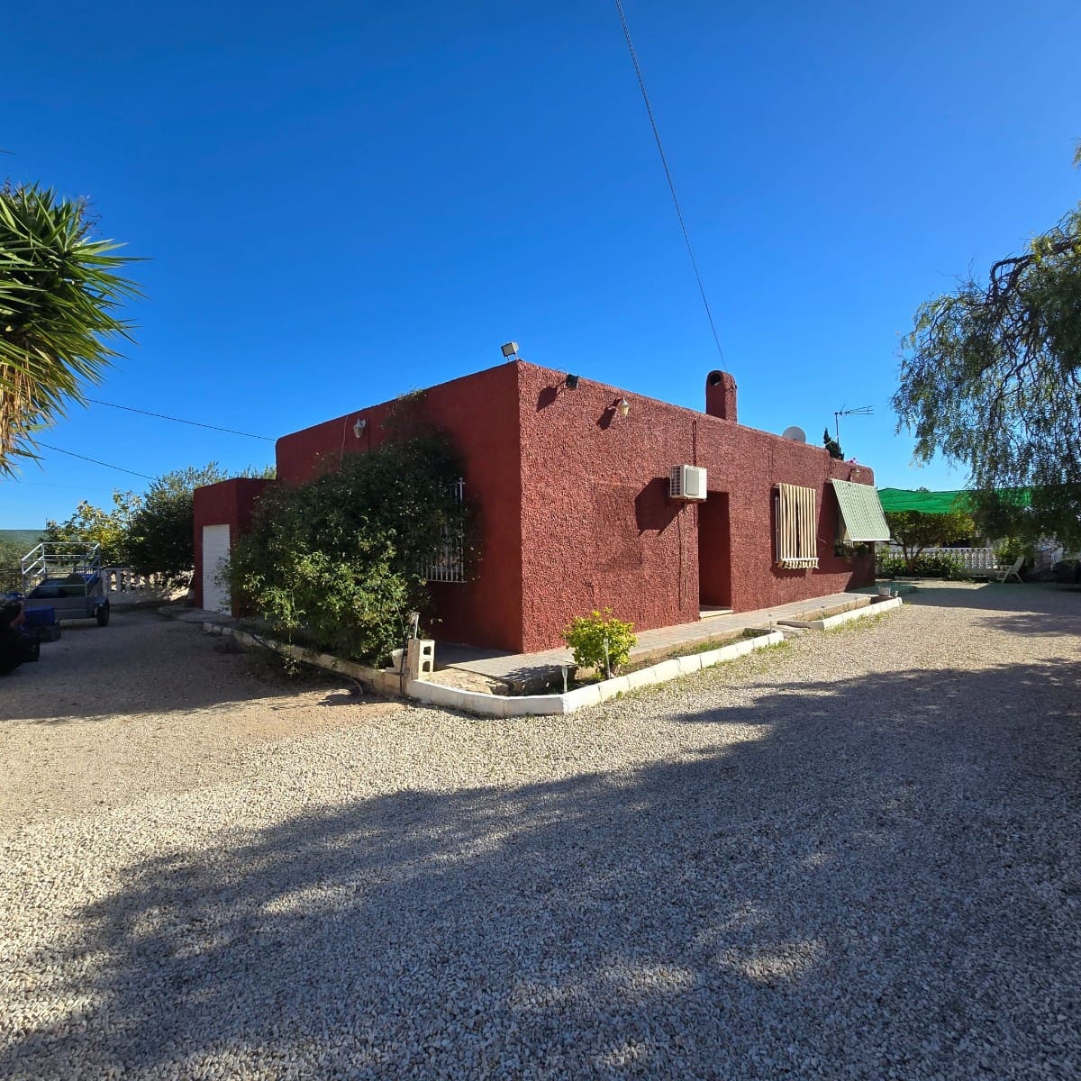 2 soveværelse Finca/Landehus til salg i Torrellano med swimmingpool garage - € 285.000 (Ref: 9449488)