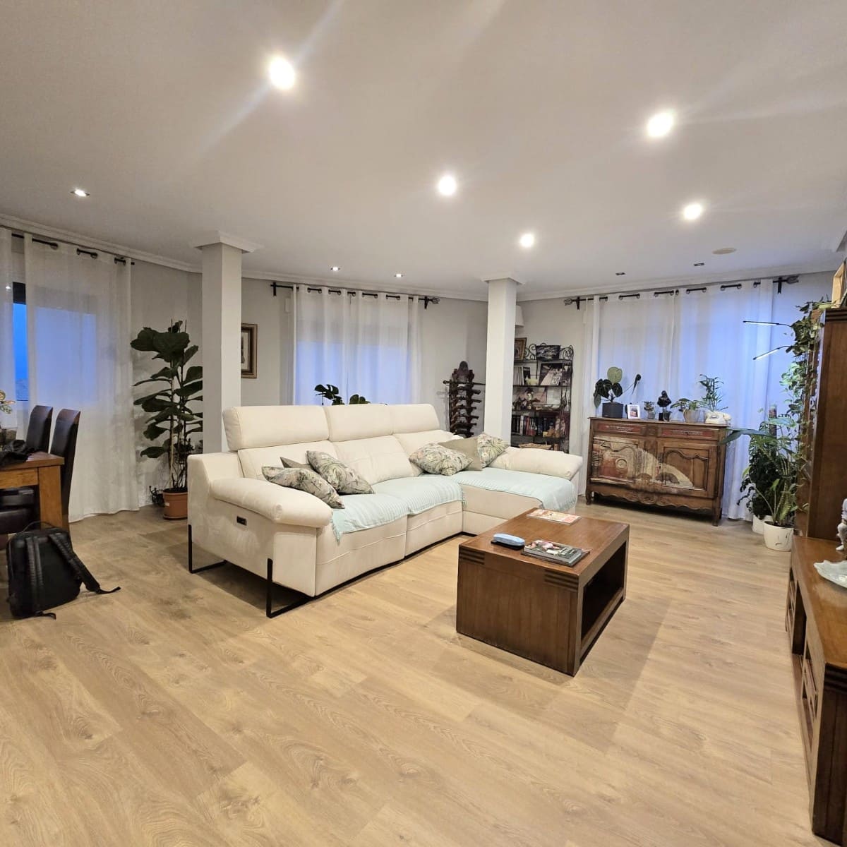 4 makuuhuone Huoneisto myytävänä paikassa Torrellano mukana 
autotalli - 360 000 € (Ref: 9449493)