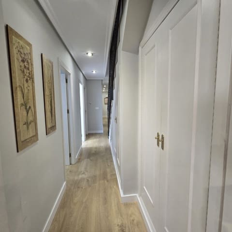 4 makuuhuone Huoneisto myytävänä paikassa Torrellano, Elche / Elx mukana 
autotalli - 360 000 € (Ref: 9449493)