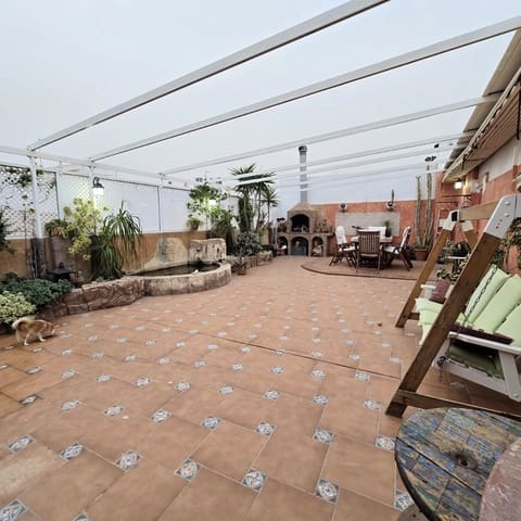 4 makuuhuone Huoneisto myytävänä paikassa Torrellano, Elche / Elx mukana 
autotalli - 360 000 € (Ref: 9449493)