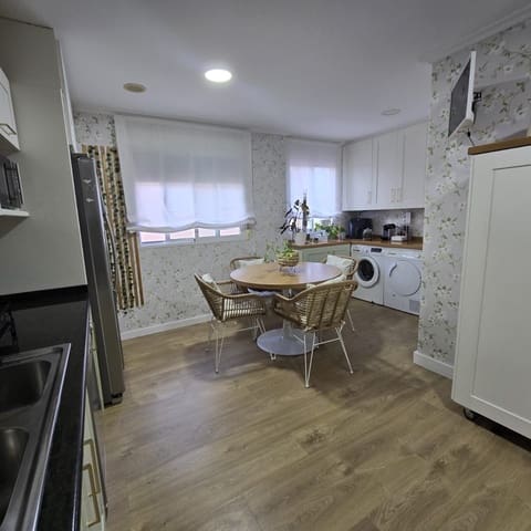 4 soveværelse Lejlighed til salg i Torrellano, Elche / Elx med garage - € 360.000 (Ref: 9449493)