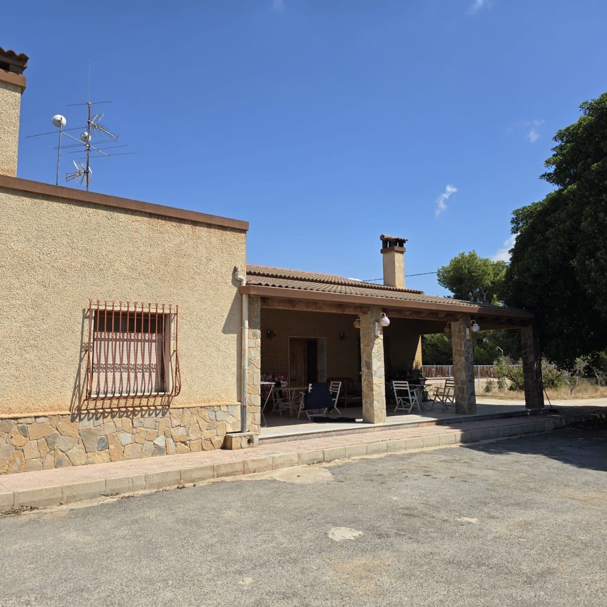 Chalet de 5 habitaciones en Elche / Elx en venta con piscina - 298.000 € (Ref: 9449494)