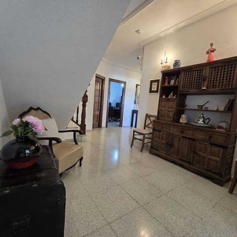 8 soverom Villa til salgs i Elche / Elx med svømmebasseng garasje - € 545 000 (Ref: 9449495)