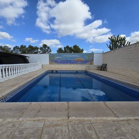 8 soverom Villa til salgs i Elche / Elx med svømmebasseng garasje - € 545 000 (Ref: 9449495)