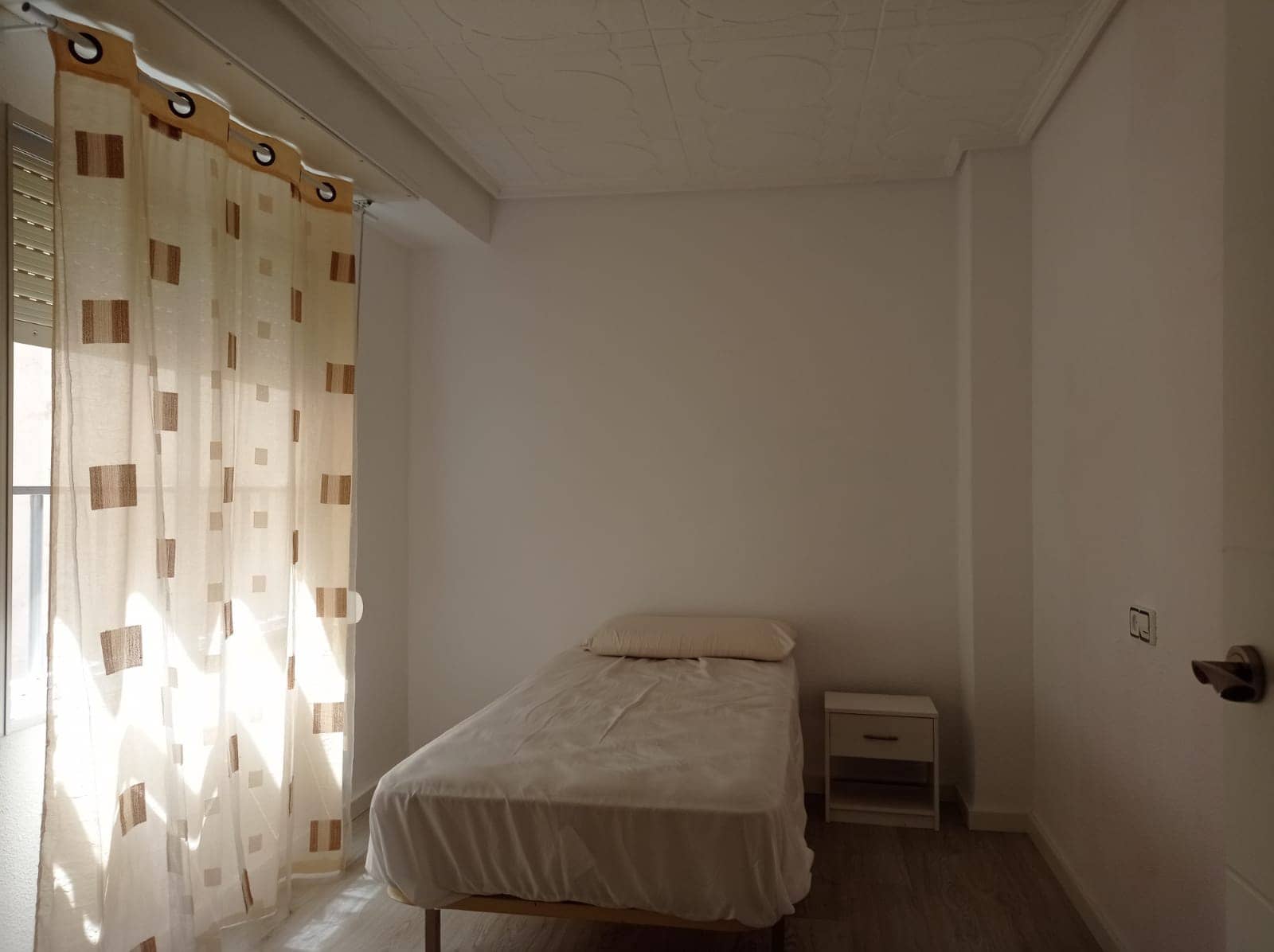 4 bedroom Flat for sale in Elche / Elx - € 149,000 (Ref: 9449498)