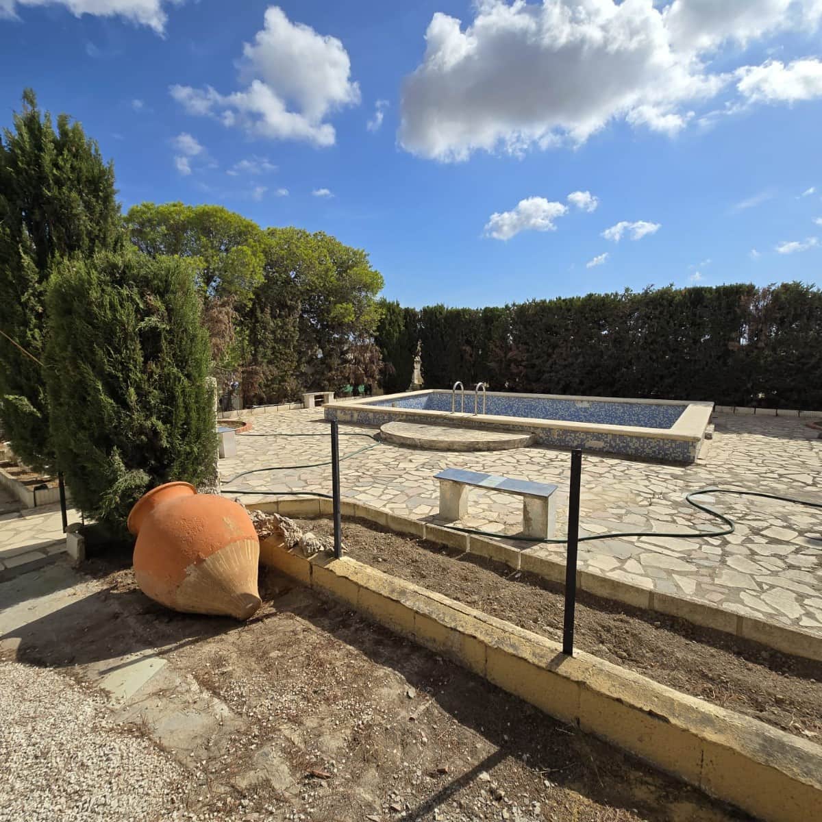 5 bedroom Villa for sale in Rebolledo with pool garage - € 295,000 (Ref: 9449499)