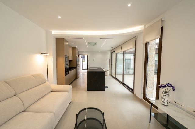 Adosado de 3 habitaciones en Almoradí en venta con piscina - 429.000 € (Ref: 9449504)