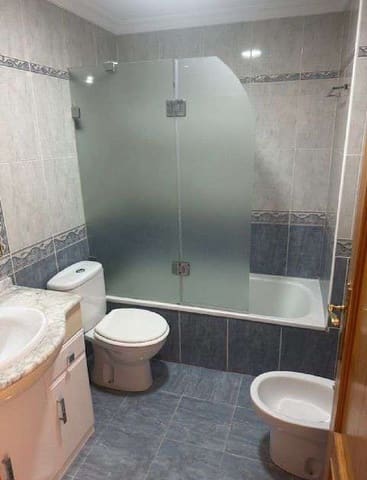 Piso de 3 habitaciones en Centro, Torrevieja en venta - 205.000 € (Ref: 9449517)