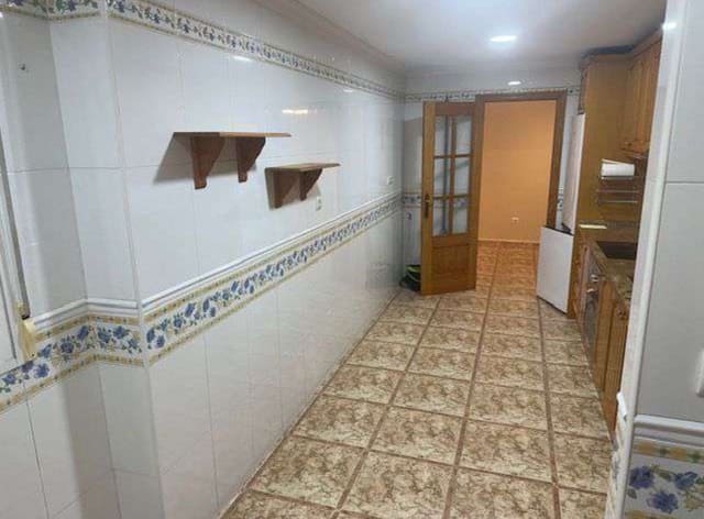 Piso de 3 habitaciones en Centro, Torrevieja en venta - 205.000 € (Ref: 9449517)