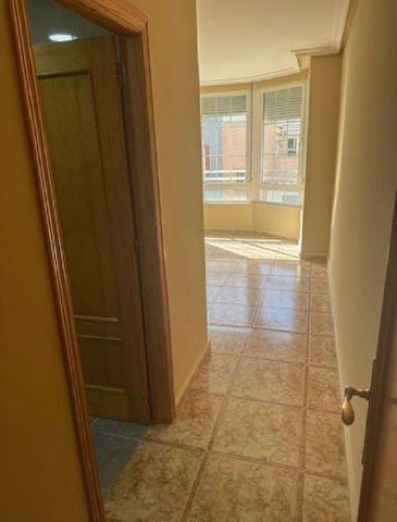 Piso de 3 habitaciones en Centro, Torrevieja en venta - 205.000 € (Ref: 9449517)