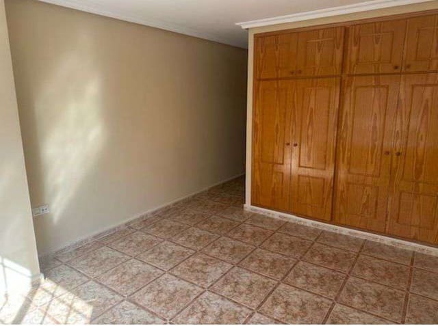 Piso de 3 habitaciones en Centro, Torrevieja en venta - 205.000 € (Ref: 9449517)