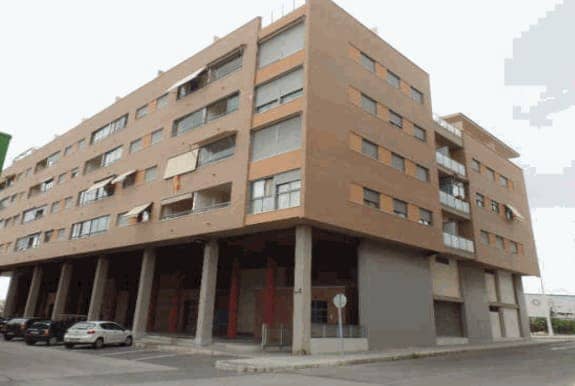 Commercial for sale in Santa Pola - € 236,000 (Ref: 9449532)