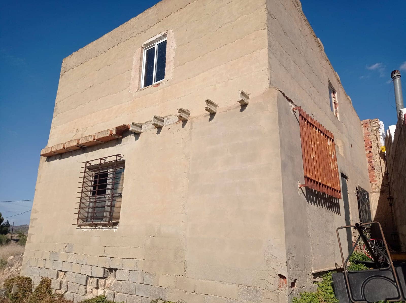 5 bedroom Terraced Villa for sale in Hondon de las Nieves - € 70,000 (Ref: 9449536)