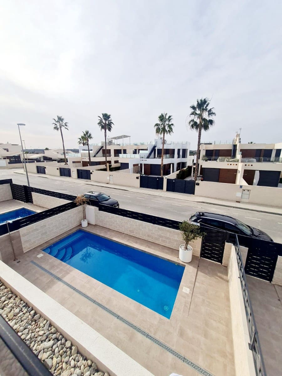 3 soverom Villa til salgs i Benijofar med svømmebasseng - € 364 500 (Ref: 9449546)