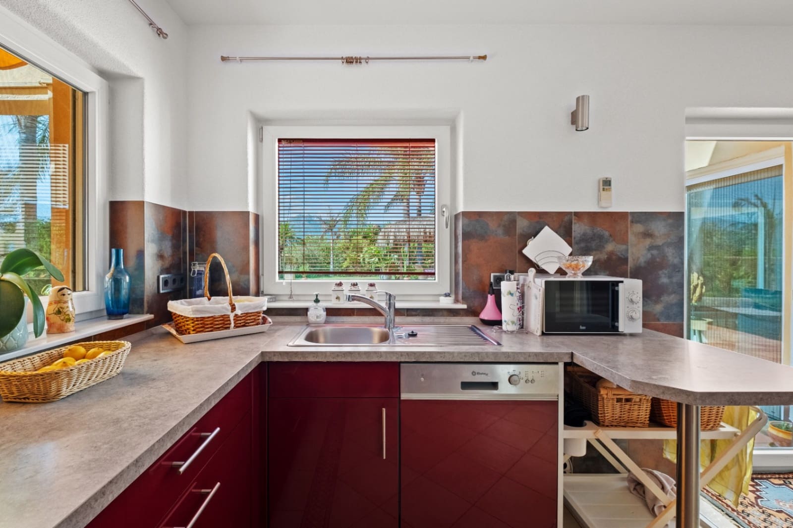 4 soverom Villa til salgs i Tormos med garasje - € 940 000 (Ref: 10078932)