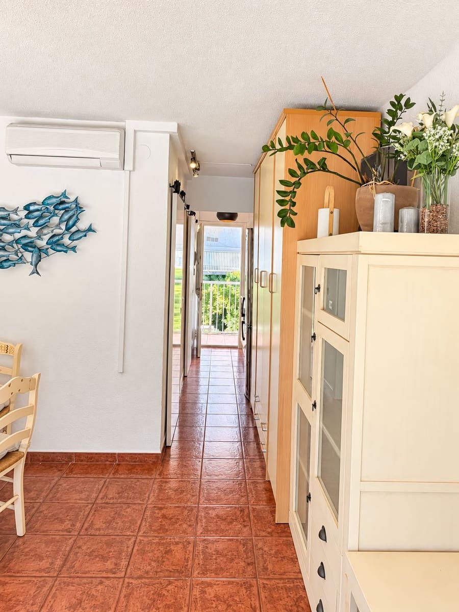 1 soverom Leilighet til salgs i Albir med svømmebasseng garasje - € 260 000 (Ref: 10094073)