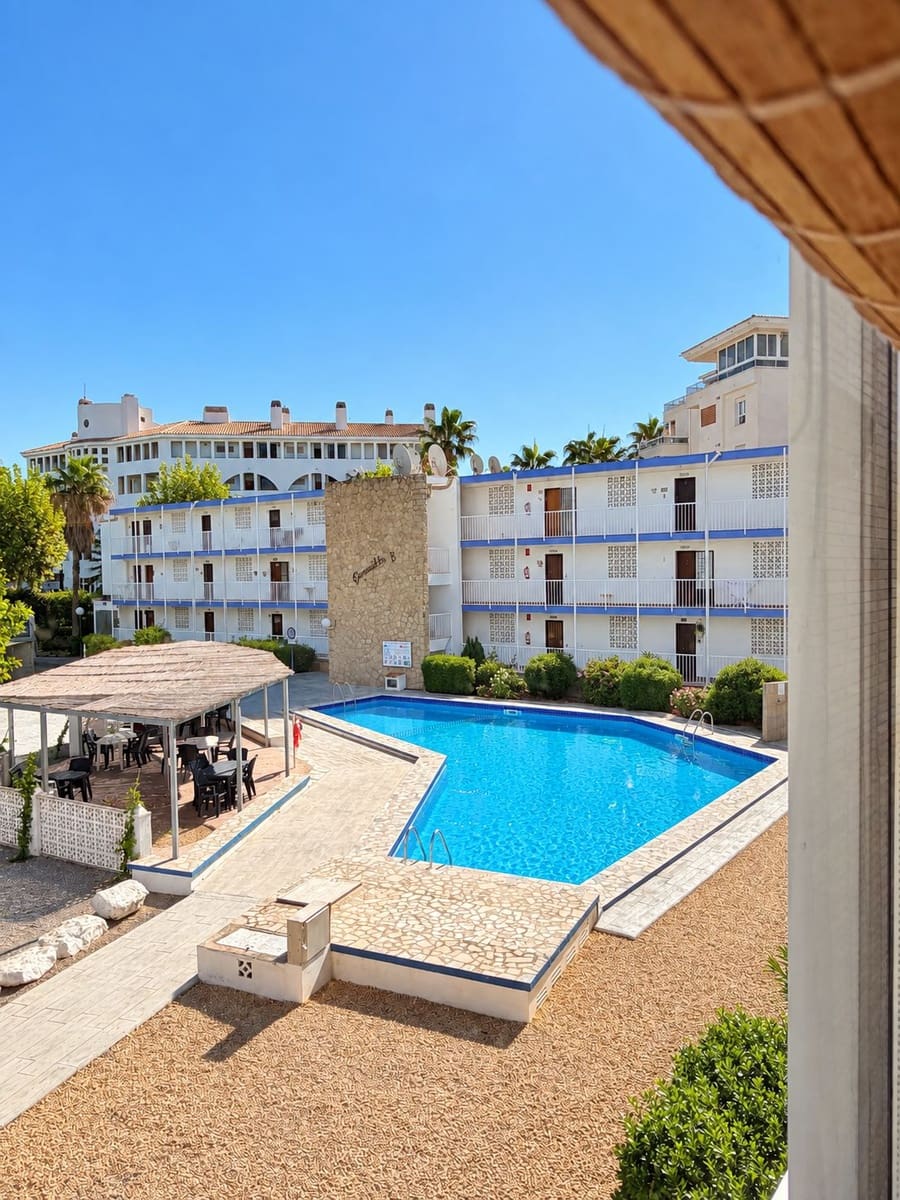 1 soverom Leilighet til salgs i Albir med svømmebasseng garasje - € 260 000 (Ref: 10094073)
