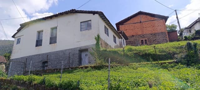 4 soveværelse Byhus til salg i Cangas del Narcea - € 85.000 (Ref: 9001193)