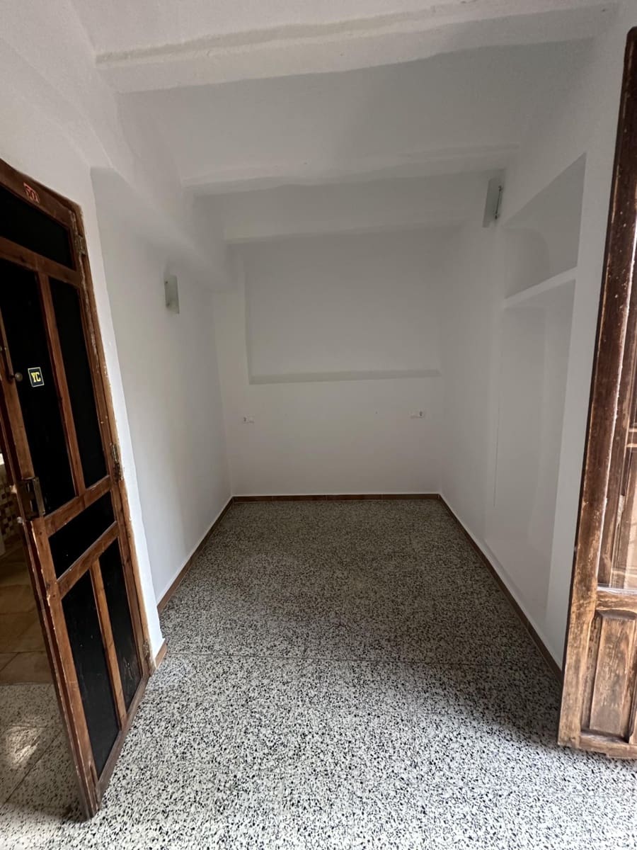 2 bedroom Townhouse for sale in Ibi - € 78,000 (Ref: 10000100)