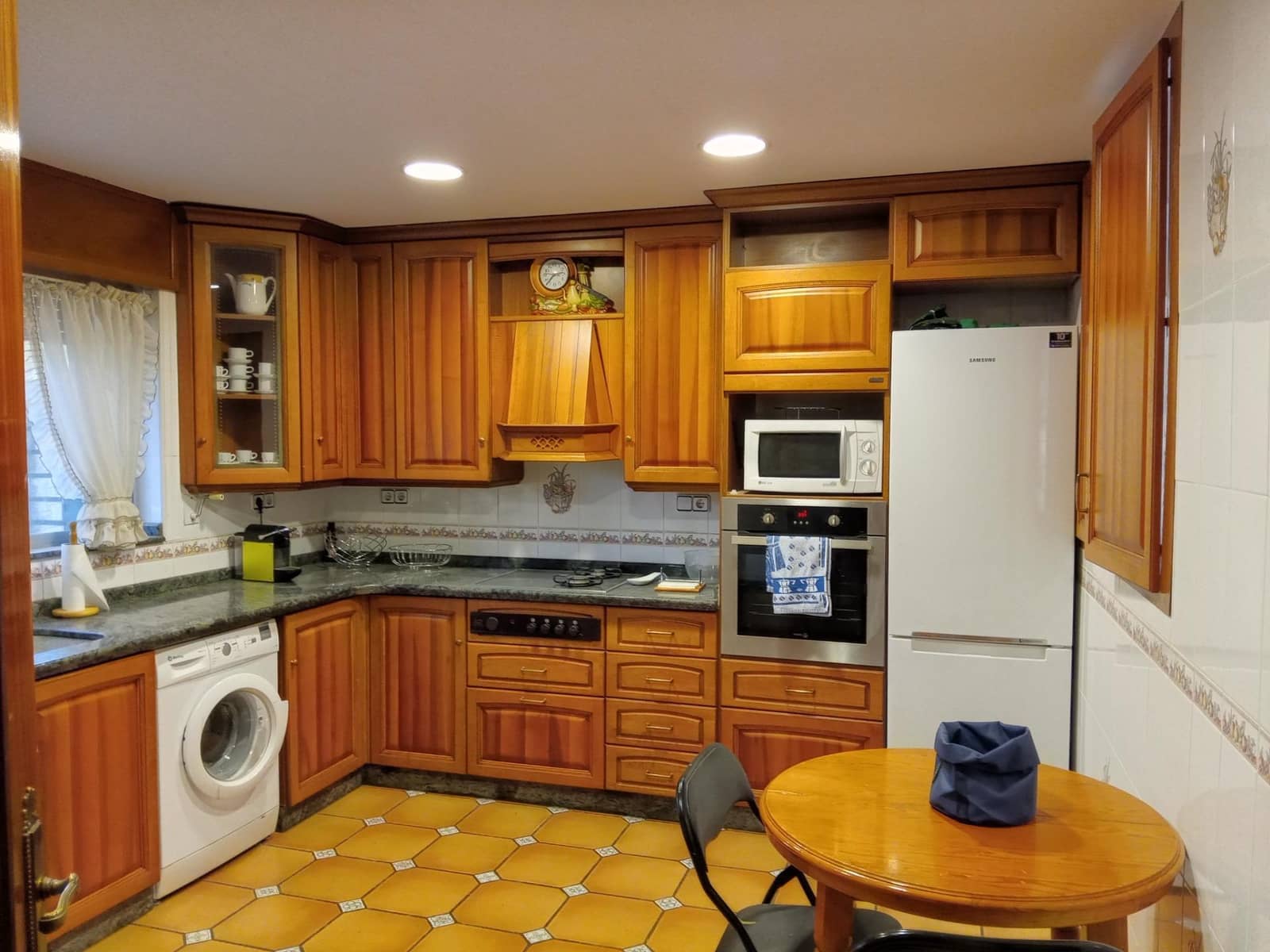 6 sypialnia Willa na sprzedaż w Cocentaina z basenem garażem - 380 000 € (Ref: 10032158)
