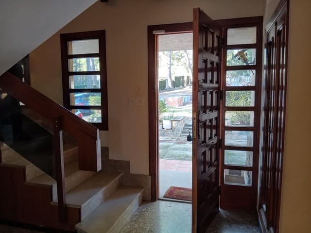 6 sypialnia Willa na sprzedaż w Cocentaina z basenem garażem - 380 000 € (Ref: 10032158)